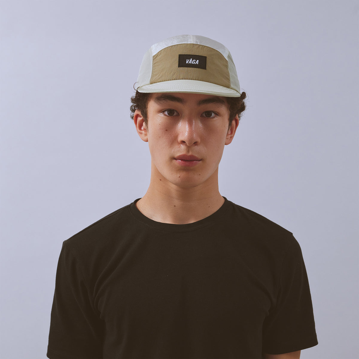 Pacer Cap - Dust Grey / Taupe — VÅGA running cap — worn