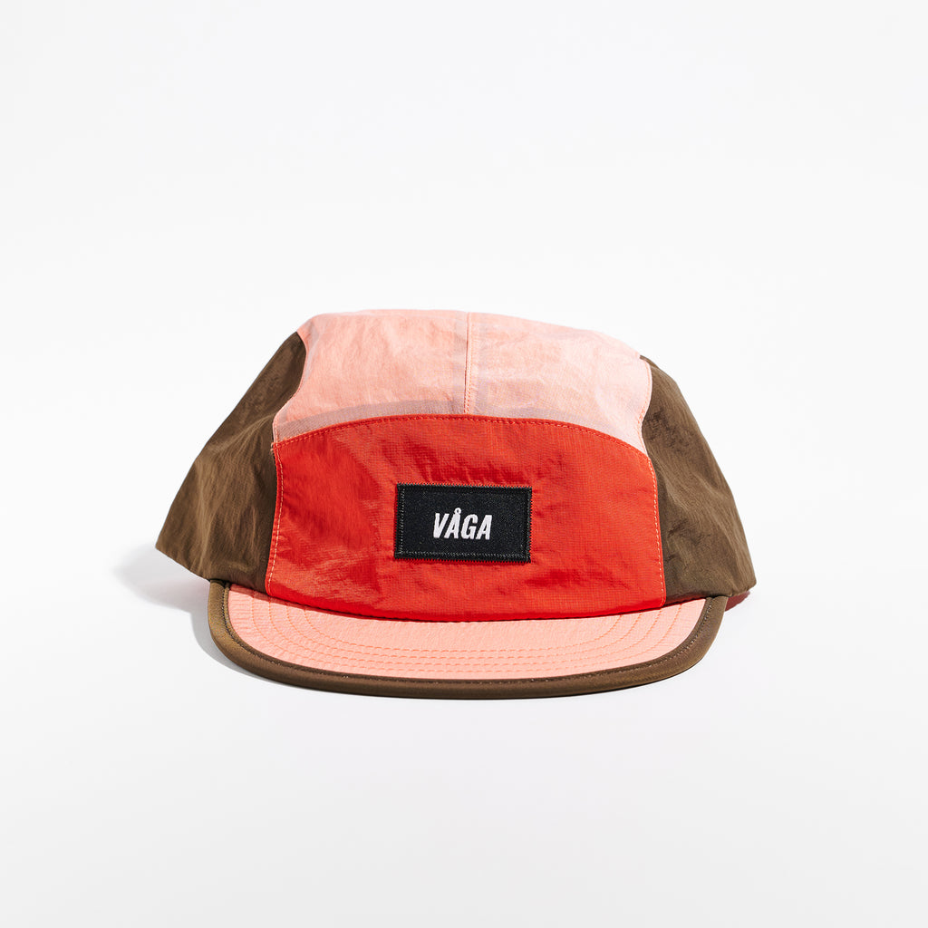 Pacer Cap - Flame Red / Coral / Brown — VÅGA running cap — detail view (2)