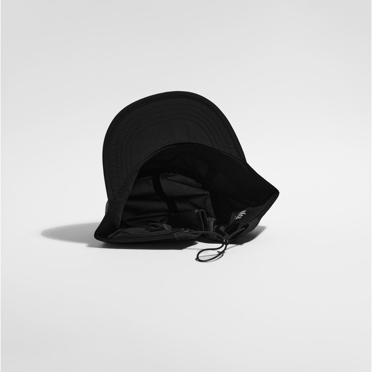 Pacer Cap - Storm Black — VÅGA running cap