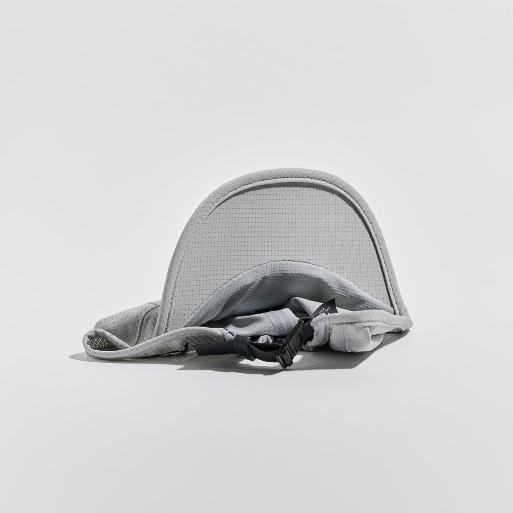 Transit Lite Cap - Aluminium Grey — VÅGA running cap — underside