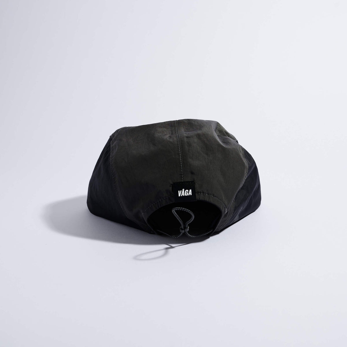 Pacer Cap - Charcoal / Black / Brown — VÅGA running cap — back