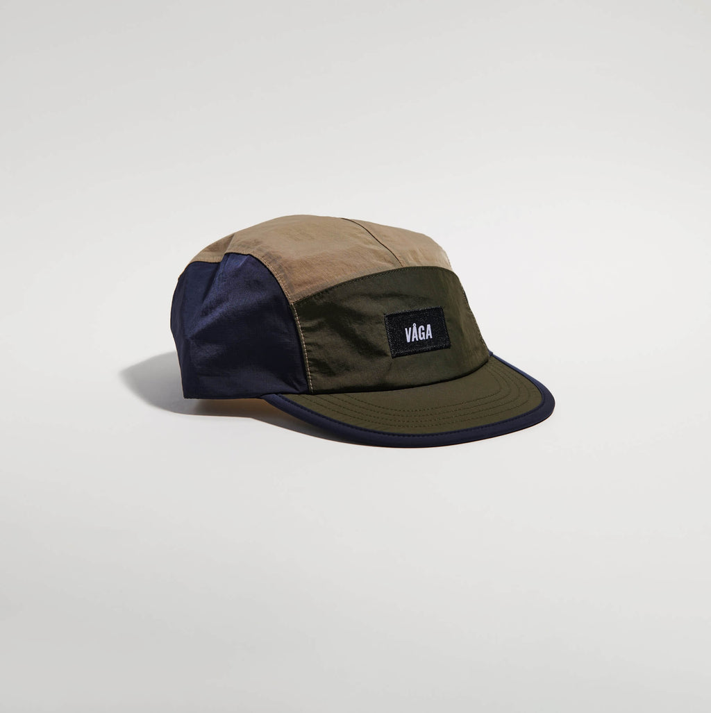 Pacer Cap - Navy Blue / Utility Green / Taupe — VÅGA running cap