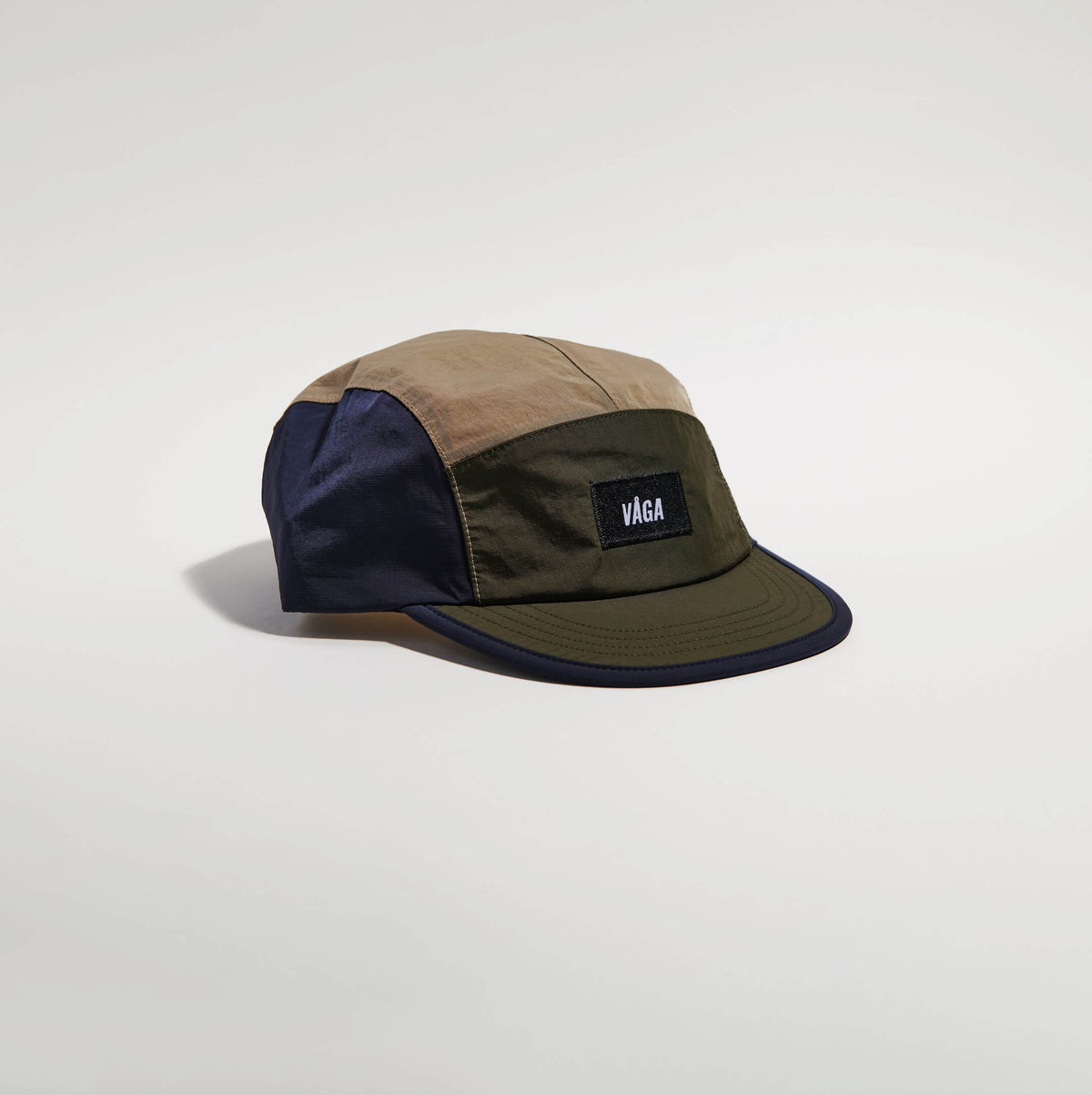 Pacer Cap - Navy Blue / Utility Green / Taupe — VÅGA running cap